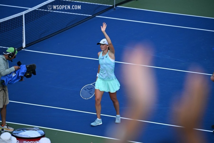 富的右后卫 富的右后卫