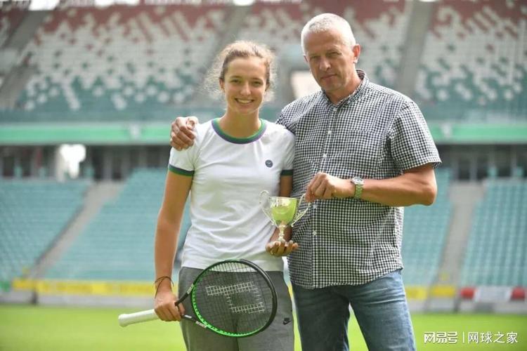 场中超比赛 场中超比赛