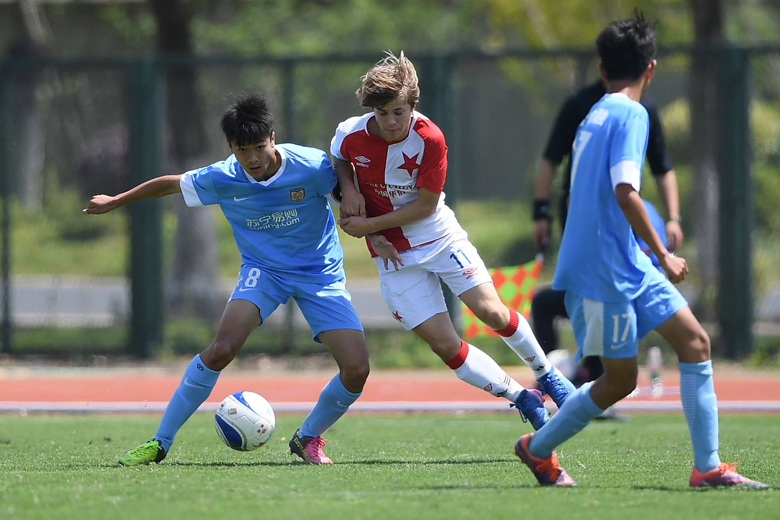 再挑战极限 再挑战极限